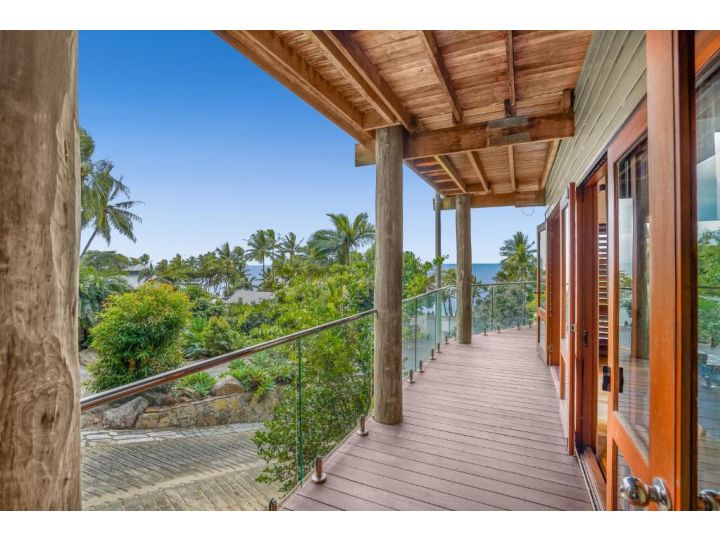 Belle Escapes - Trinity Treehouse with Amazing Ocean Views, Trinity Beach Guest house, Trinity Beach - imaginea 17