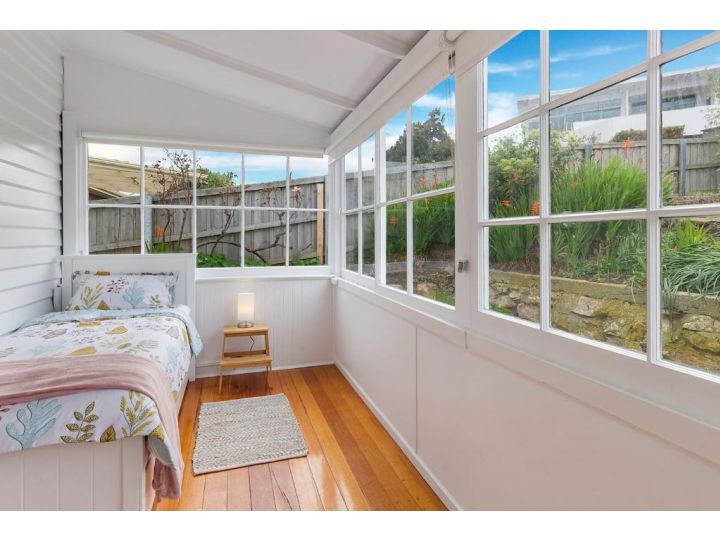 Bellerive Bluff magic - renovated home with views Guest house, Bellerive - imaginea 16