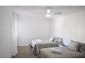 Bellissimo - 2 Bedroom apartment in the Sylvan Beach Resort! Apartment, Bellara - thumb 12