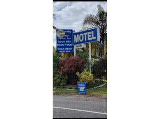 Benaraby Hilltop MotorInn Hotel, Queensland - 2