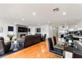 BENGALEE EXECUTIVE TOWNHOUSE- MODERN & STYLISH Apartment, Mount Gambier - thumb 3