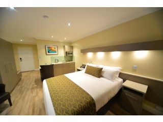 Bentley Motel Hotel, Perth - 2