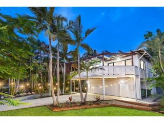 BERRIMA LUXE - Noosa Hill Home - Heated Pool Guest house, Noosa Heads - 1