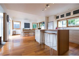 Best Location in Hobart! Luxury 4 bedroom with stunning views Guest house, Hobart - 5