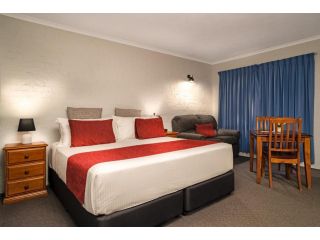 Blue Diamond Motor Inn, SureStay Hotel by Best Western Hotel, Dubbo - 2