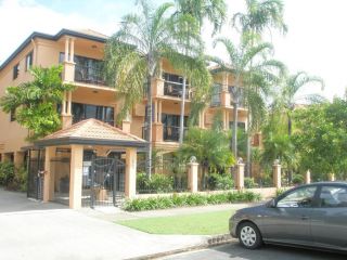 Central Plaza Apartments Aparthotel, Cairns - 2