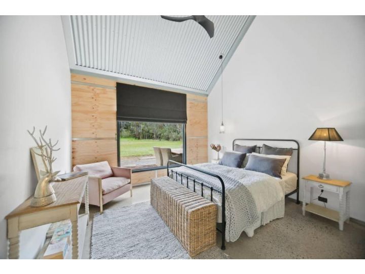 3BlackSHEDS Guest house, Whitfield - imaginea 20