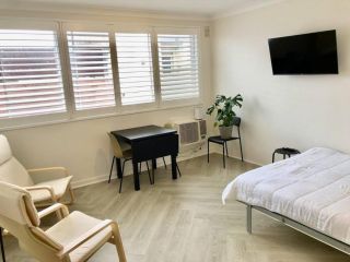 Big studio + parking in the heart of Potts Point Apartment, Sydney - 1