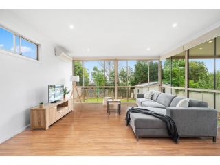 Big Stylish 3 bed house with Free Parking Guest house, Sydney - 2