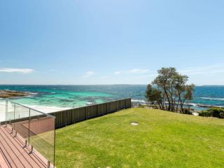 Bimbadgen at Hyams Beach 4pm Check Out Sundays Guest house, Hyams Beach - 2