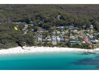 Birdsong at Hyams Beach 4pm Check Out Sundays Guest house, Hyams Beach - 1