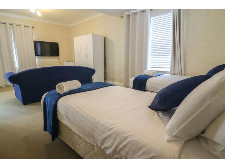 Blackbutt Deluxe Family Townhouse 100 Guest house, Cams Wharf - imaginea 14
