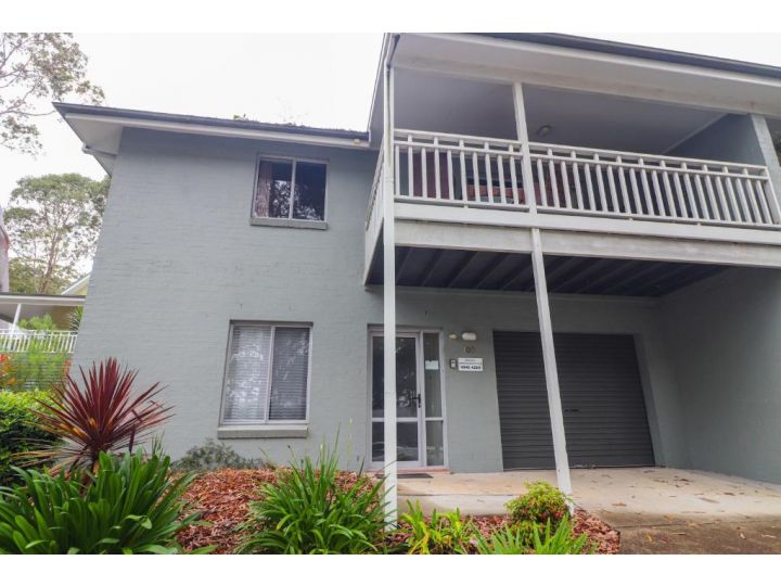 Blackbutt Deluxe Family Townhouse 100 Guest house, Cams Wharf - imaginea 2