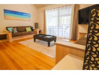 Blackbutt Deluxe Family Townhouse 100 Guest house, Cams Wharf - 4