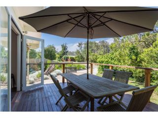 Blairgowrie Bella - light filled home with great deck Guest house, Blairgowrie - 1