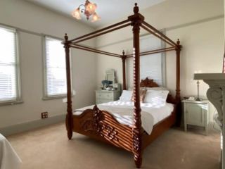 Te Rata House - All 6 Rooms Bed and breakfast, Blayney - 1