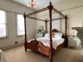 Te Rata House - All 6 Rooms Bed and breakfast, Blayney - thumb 1