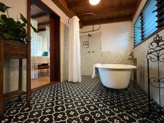 Blue Fattoria Luxury Farm Accomodation Villa, New South Wales - 5