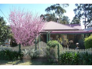 Blue Gum Cottage on Bay Bed and breakfast, New South Wales - 1