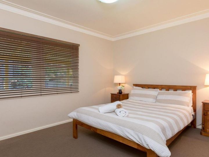 Bluewater - riverfront location with water views Guest house, Shoalhaven Heads - imaginea 8