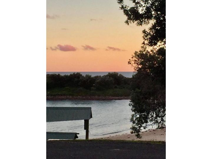 Boat Harbour Apartment Apartment, Anna Bay - imaginea 10