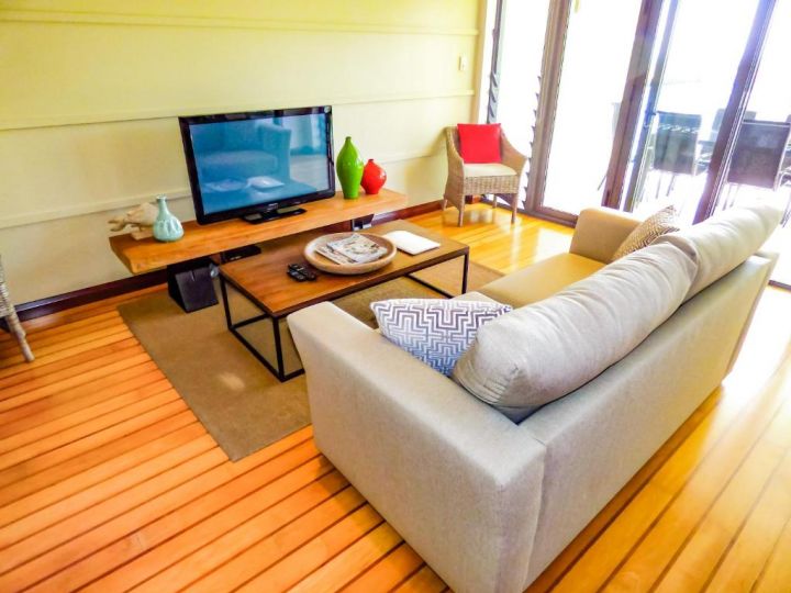 Boathouse Port of Airlie Apartment, Airlie Beach - imaginea 4