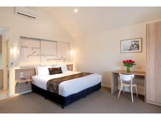 Boathouse Resort Studios and Suites Hotel, Blairgowrie - 4