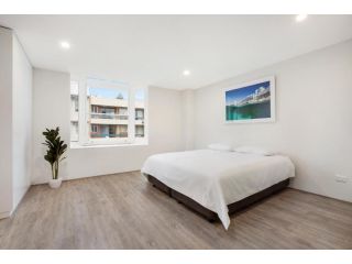 Bondi Beach Studio King Suite 2 Apartment, Sydney - 2