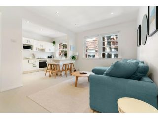 Bondi Breeze Apartment Apartment, Sydney - 4