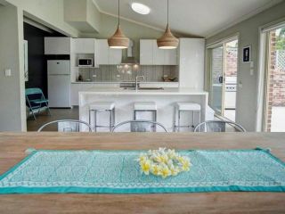 Boomerang Bliss Guest house, Elizabeth Beach - 2
