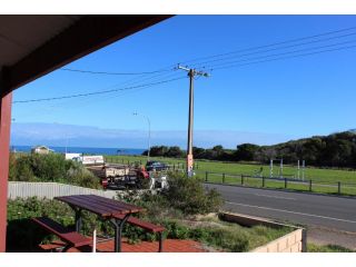 Bott's Beach Retreat Guest house, Maslin Beach - 2