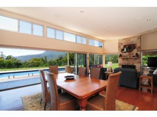 Bottlebrush Lodge - Great views and a pool! Guest house, Upper Kangaroo River - 3
