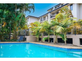 Boutique 2-Storey Apartment with Balcony Waterview Apartment, Gold Coast - 2