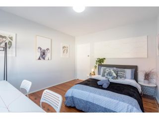 Boutique 2BR Unit in Kingsford Near UNSW, Randwick Sleeps 6 66M1 Apartment, Sydney - 4
