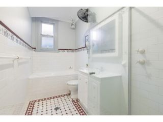 Boutique Private Rm situated in the heart of Burwood G1 - ROOM ONLY Guest house, Sydney - 3