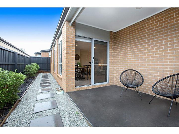 BOUTIQUE STAYS - Gumflower Guest house, Werribee - imaginea 11