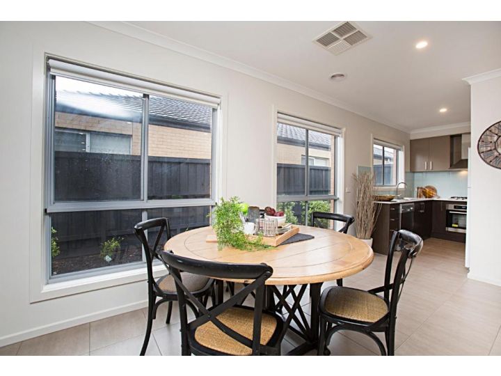 BOUTIQUE STAYS - Gumflower Guest house, Werribee - imaginea 4