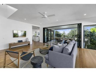 Bowman Tce Luxury Sunshine Beach Holiday Home Guest house, Sunshine Beach - 3