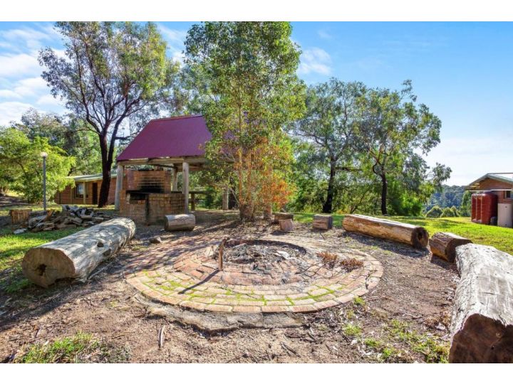 Braeside Cabin One - Pinkwood Guest house, Central Tilba - imaginea 10