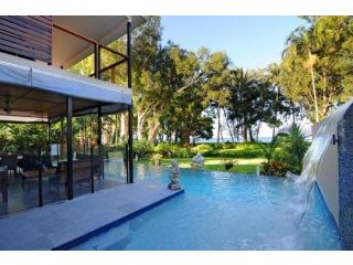 Bramston Beach - Premium Holiday House Guest house, Queensland - 5