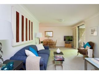 Spacious 3 Bed 2 Bathroom Apartment with Parking Guest house, Sydney - 2