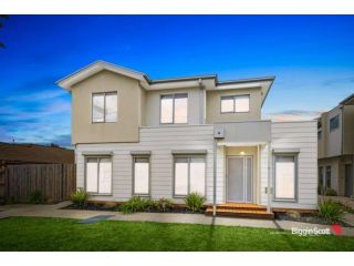 Brand New 2 Storey Townhouse in Maidstone Guest house, Maribyrnong - 2