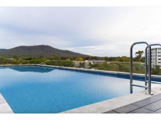 The Hamptons - Lux 2 Bed 2 Bath, Pool - Central Location Apartment, Canberra - 4
