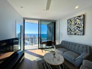 Brand new luxury ocean view 2 bed apt 40F Apartment, Gold Coast - 2