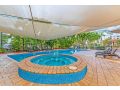 Breezy Harbourside Getaway - Balcony & Resort Pool Apartment, Darwin - thumb 6