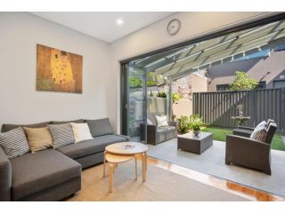BRID243FL - The Terrace on Bridge Guest house, Sydney - 2