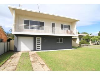 Bright and Breezy Guest house, Sussex inlet - 1