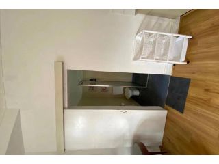 Brightly Lit and Comfy Double Room. Best price!bla Guest house, Sydney - 4