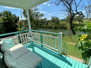 Gaia Vida Farmstead River Cottage - Lowood Chalet, Queensland - 2