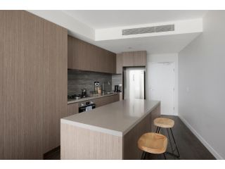 Broadbeach iconic 1 bedroom apt with 5 star facilities Aparthotel, Gold Coast - 5